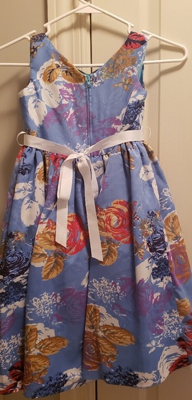 Little Girls - Picture 2 of 5